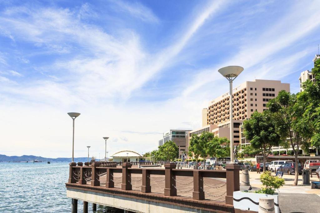קוטה קינבלו Seapark Condotel Hotel מראה חיצוני תמונה