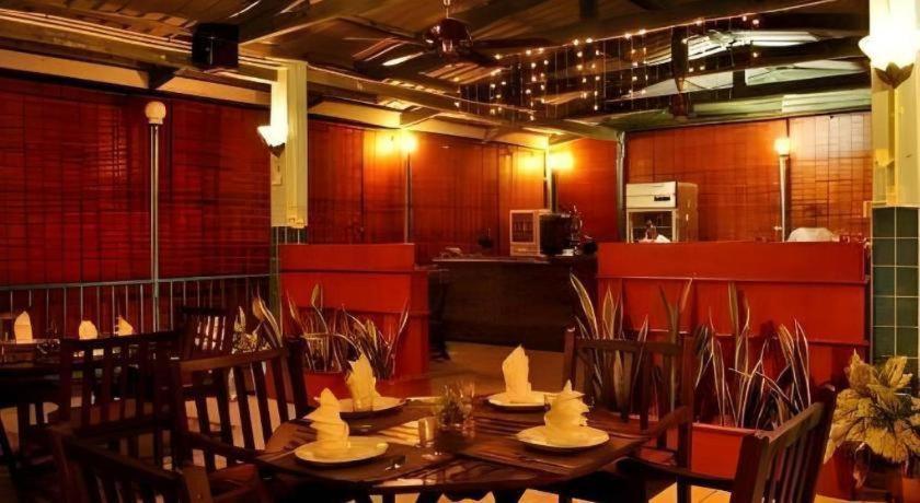 קוטה קינבלו Seapark Condotel Hotel מראה חיצוני תמונה
