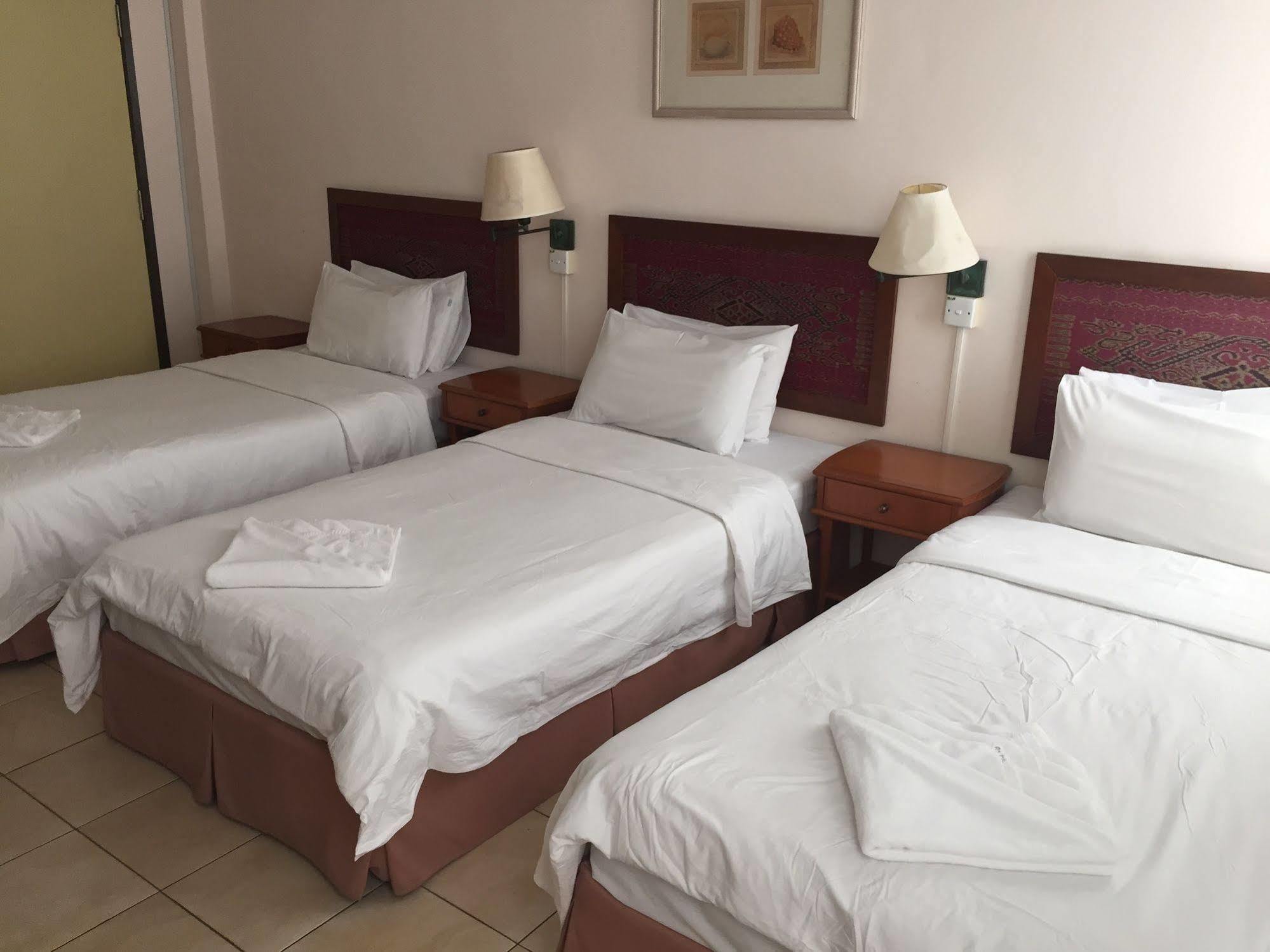 קוטה קינבלו Seapark Condotel Hotel מראה חיצוני תמונה